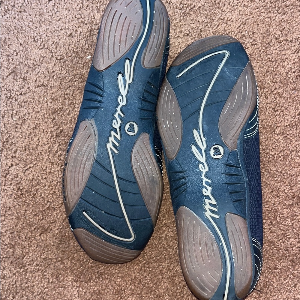 Merrell Black Athletic Shoes - Picture 4 of 4